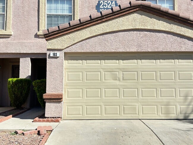 Foto del edificio - CORTE MADERA AMD