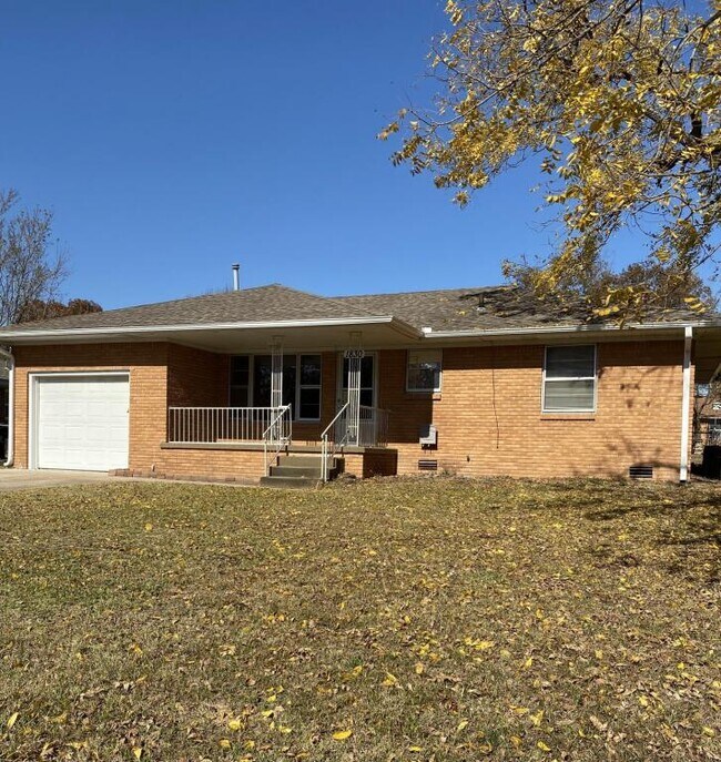 Foto del edificio - 1830 E 18th St