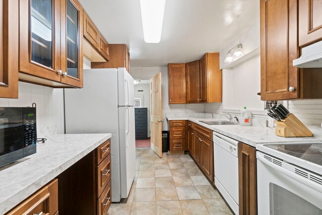 Photo - 4708 Norwich Rd House