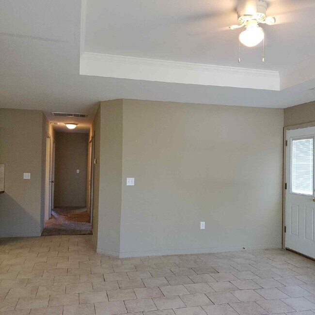 Foto del edificio - 524 W Gay St