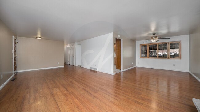 Building Photo - Charming Palmer Park Home - 4BR/3BA with F...
