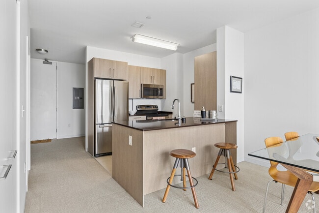 1BR, 1BA - 785SF - Kitchen - 777 Main
