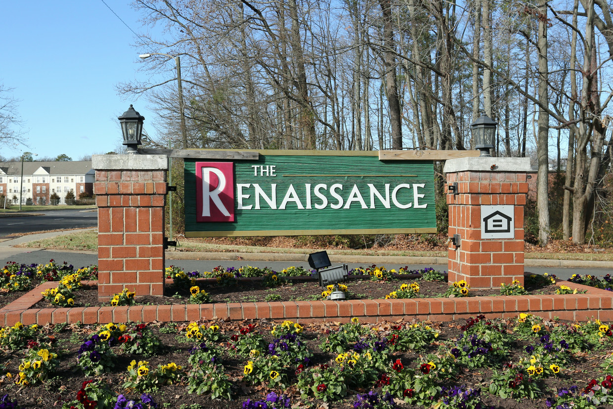 Foto del edificio - Renaissance Apartments