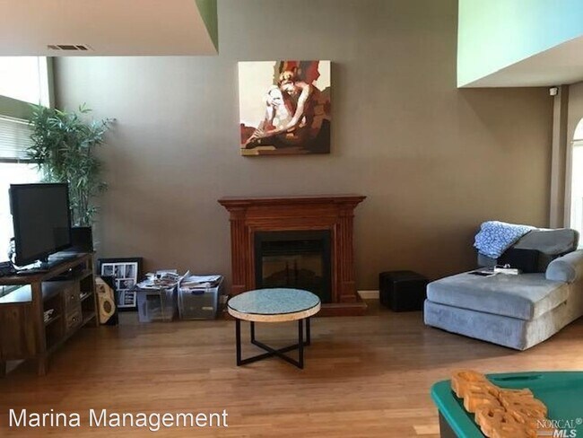 Building Photo - 3 br, 2.5 bath House - 12 Shoal Dr East
