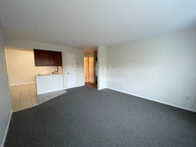 Foto del edificio - 722 W Kilgore Rd