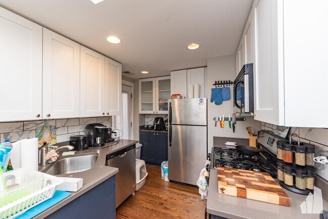Foto del edificio - 1 bedroom in Chicago IL 60640