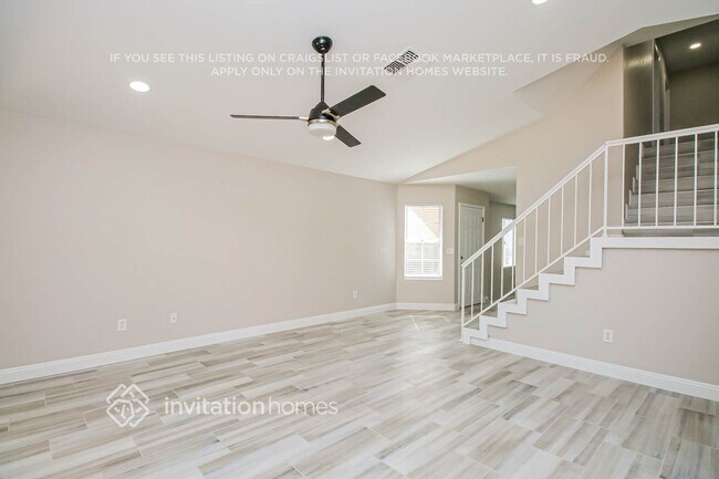 Building Photo - 5180 W Saragosa St