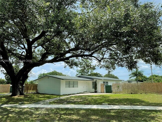 Foto del edificio - 1606 NW 12th Ave