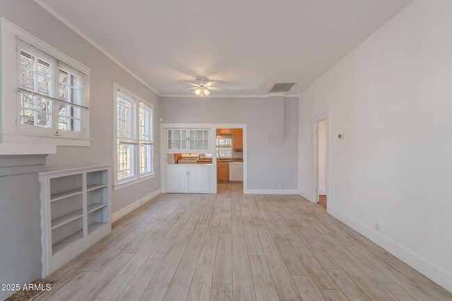 Building Photo - 711 E McKinley St