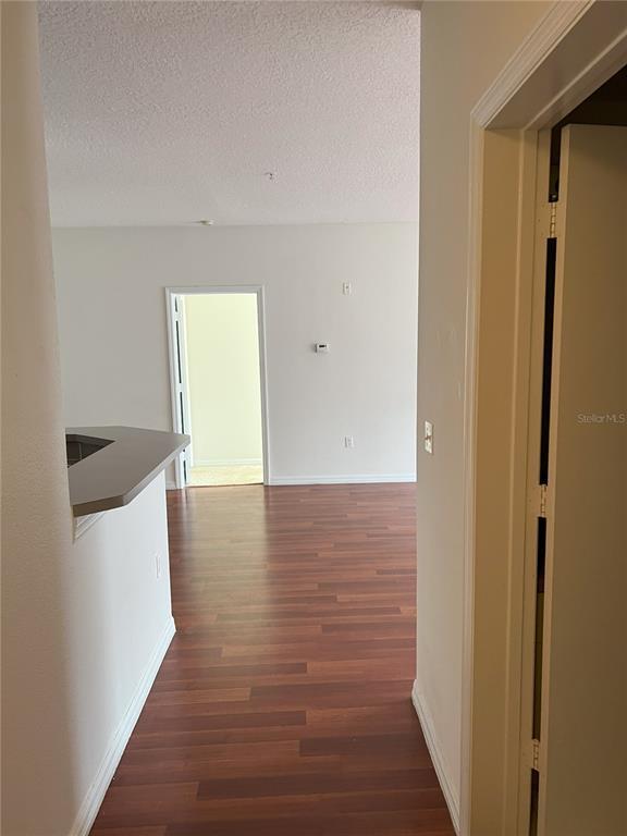 Foto del edificio - 5542 Metrowest Blvd