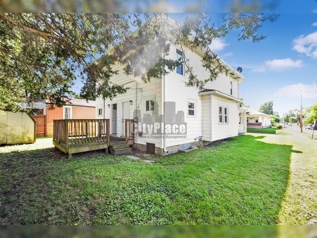 Building Photo - 227 S Dearborn St