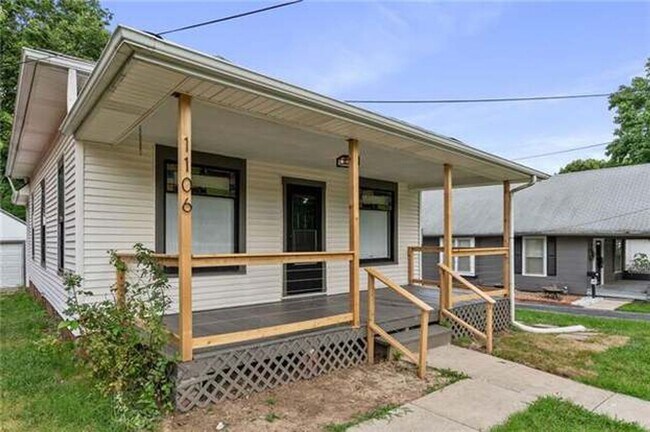 Foto del edificio - Coming Soon | Charming 3 Bed, 3 Bath Bungalow in Independence!