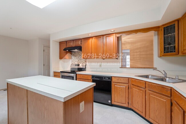 Building Photo - 6115 Gothic Ln