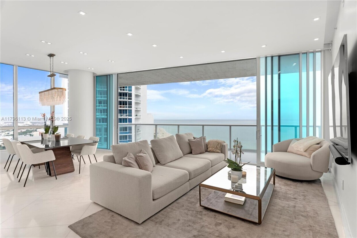 Foto principal - 100 South Pointe Dr