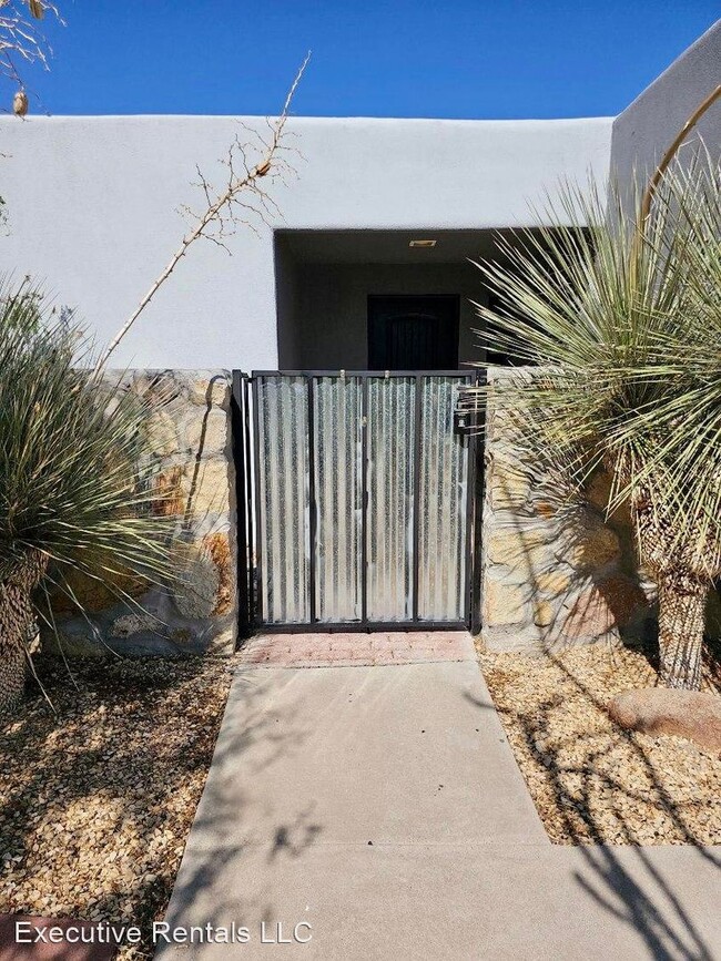 Building Photo - 3 br, 2 bath House - 3324 Solarridge St