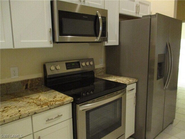 Building Photo - 2805 SW 8th Pl