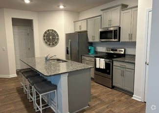 Building Photo - 8009 Murray Br Dr