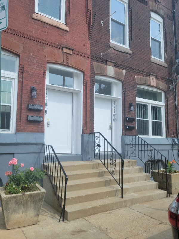 Building Photo - 2021 N 15th St