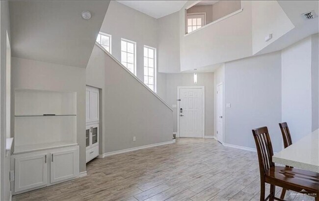 Foto del edificio - 3204 Black Oak Ln