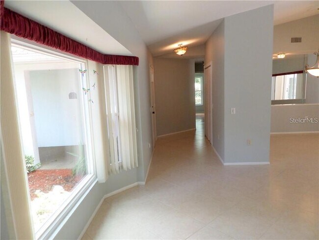 Foto del edificio - 3601 Garden Lakes Clenet