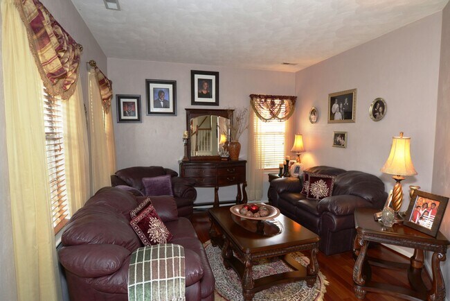 Foto del edificio - Quiet Cul-de -sac