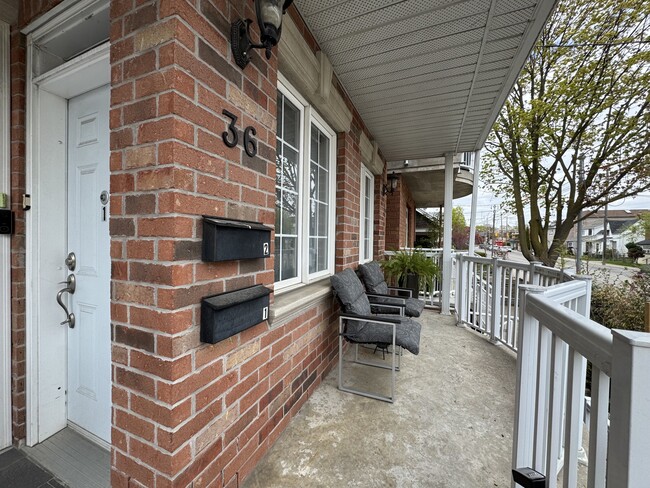 Building Photo - 36 Coxwell Av