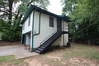 Building Photo - 420 1/2 E Hudson St