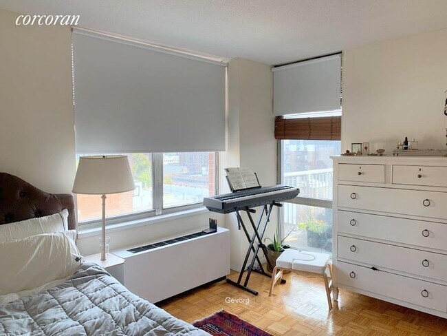 Foto del edificio - 520 W 112th St