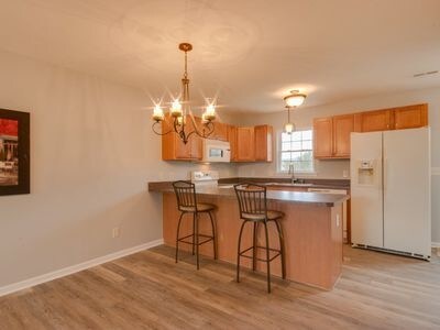Building Photo - 142 Olivia Dawn Ln