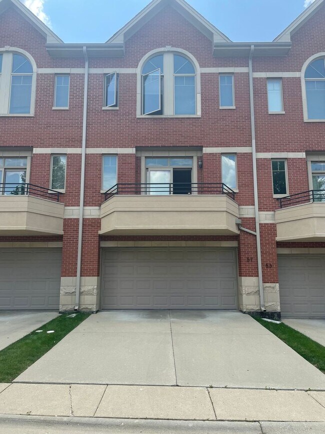 Building Photo - 57 Northfield Terrace