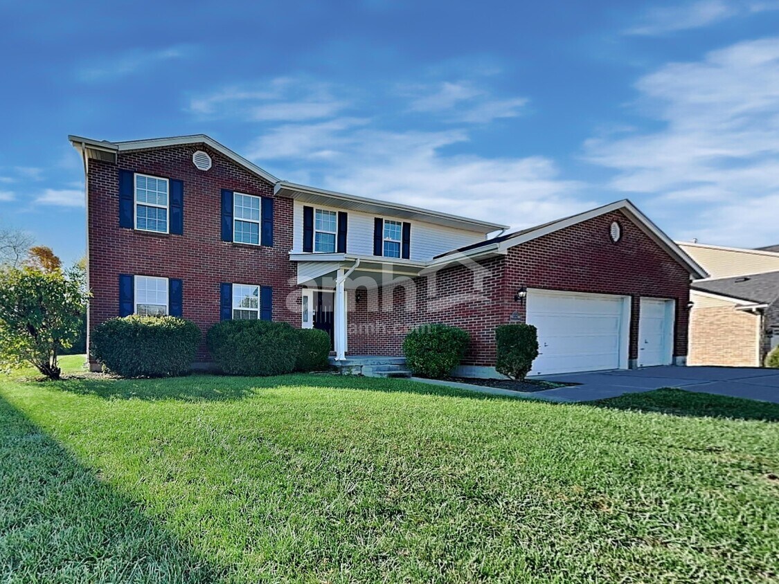 Foto principal - 6088 Lakewood Dr