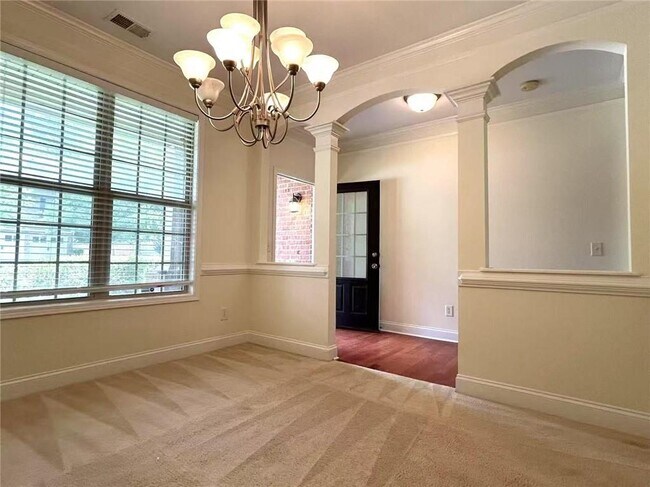 Foto del edificio - 468 Commons Park Ln