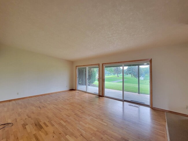 Foto del edificio - 305 N Quincy Pl