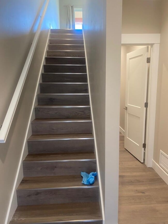 Building Photo - 4431-C Deveraux Place