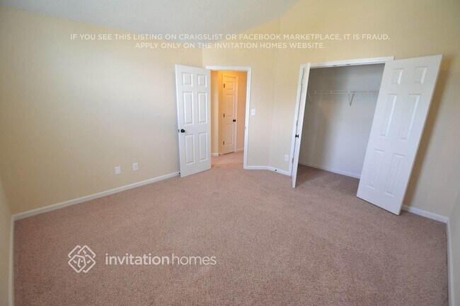 Building Photo - 2992 Knoll View Pl