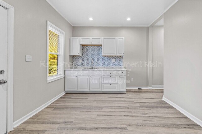 Foto del edificio - 3707 Hunt St