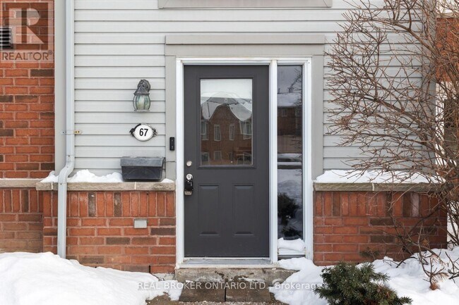 Photo du bâtiment - 4620 Guildwood Way