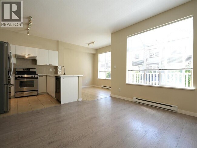Photo du bâtiment - 7288-7288 Heather St