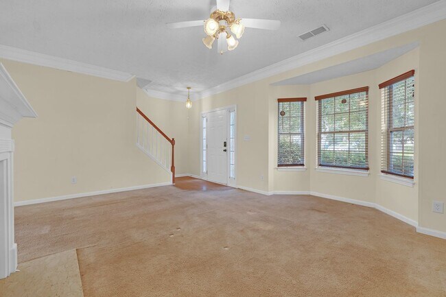 Building Photo - 5475 Hampton Ct