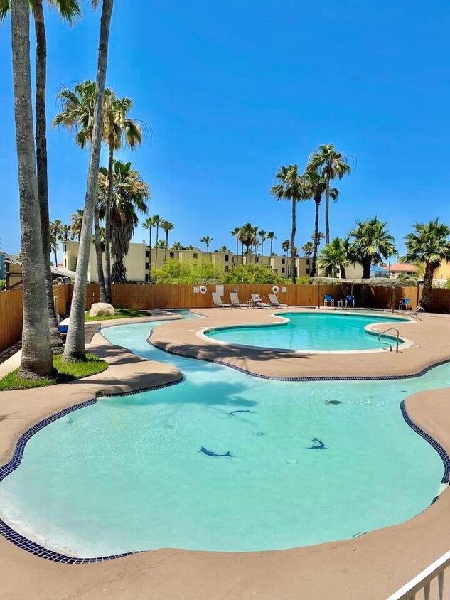 Primary Photo - 108 E Coronado Dr