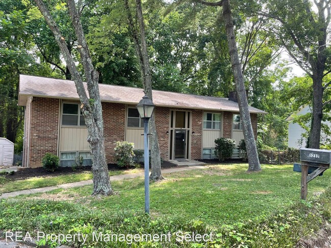 Building Photo - 4 br, 3 bath House - 1232 Wallingford Rd