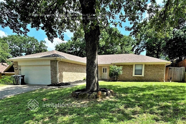 Foto del edificio - 4510 Lone Oak Dr