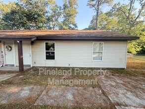 Building Photo - 6410 Rockford Dr