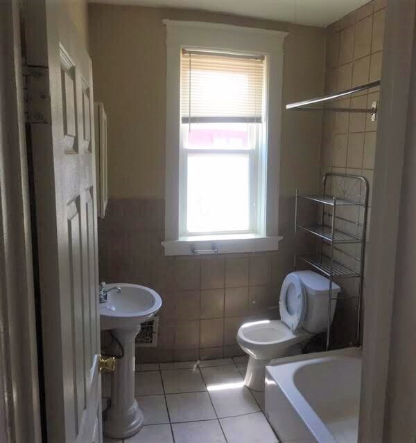 Foto del edificio - Spacious 1 Bedroom, Energy-Efficient Bevo ...