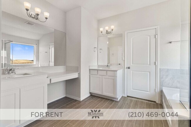 Foto del edificio - 4015 Wild Bloom Rd