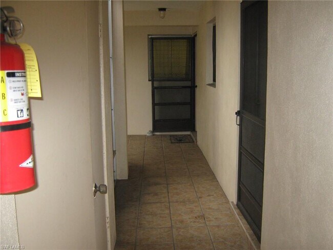 Building Photo - 198 Joel Blvd