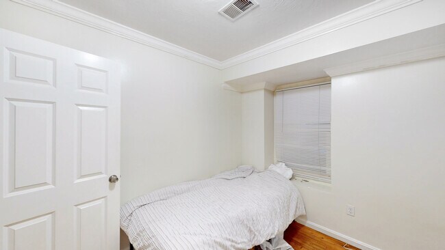 Foto del edificio - 712 Shawmut Ave