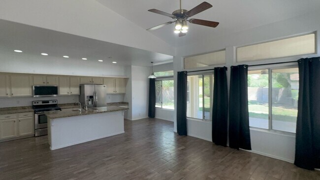 Building Photo - 1231 N Firehouse Ct