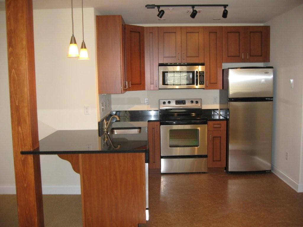 Primary Photo - 20 N Pitt St