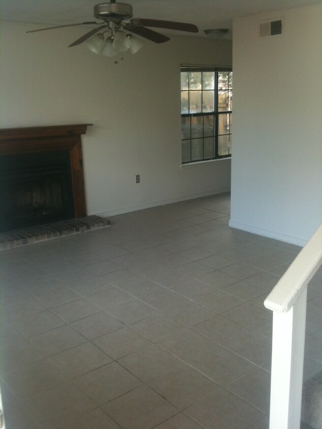 Primary Photo - 3315 Oneal Ln